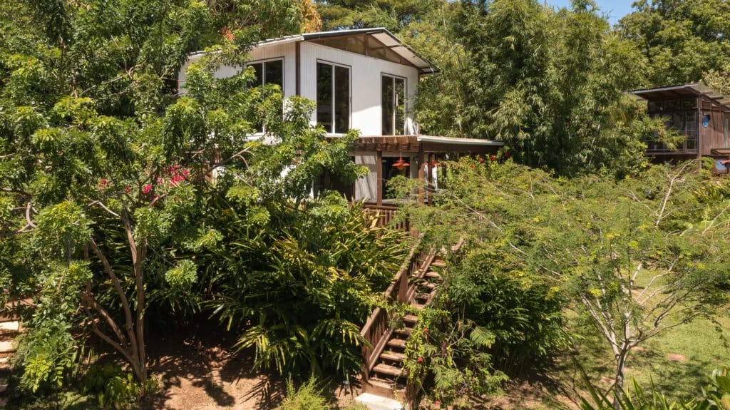 Meeshel's Cabin | Upstairs - Image 4