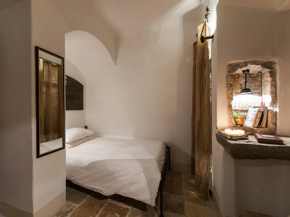 Dharma Celluze - Image 1