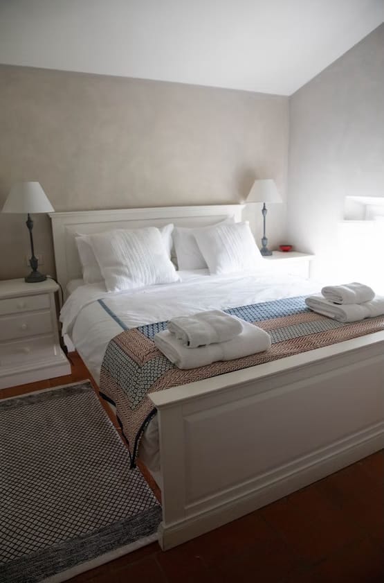 Oliva Deluxe Room - Image 2