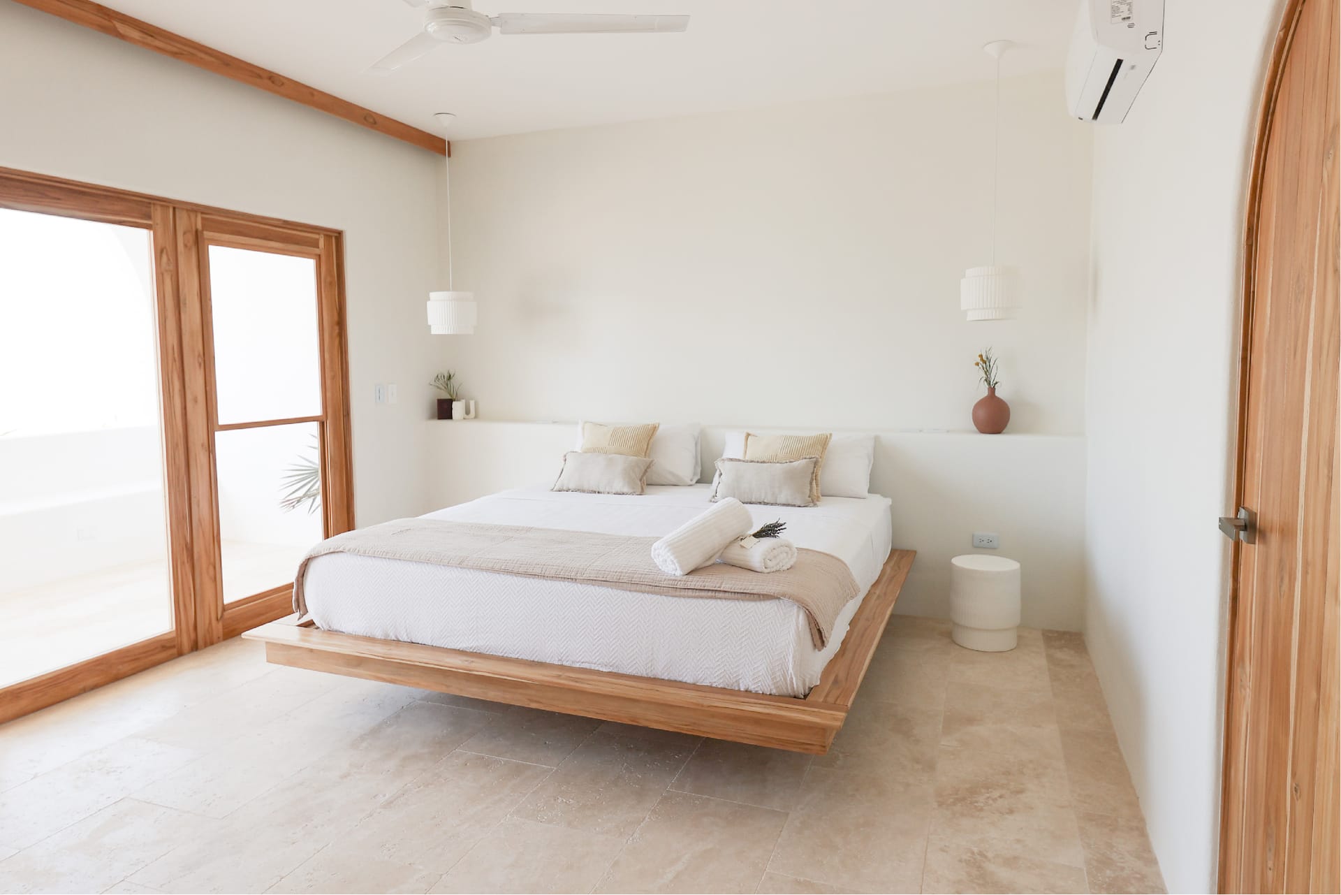 Grand Suite - Image 1