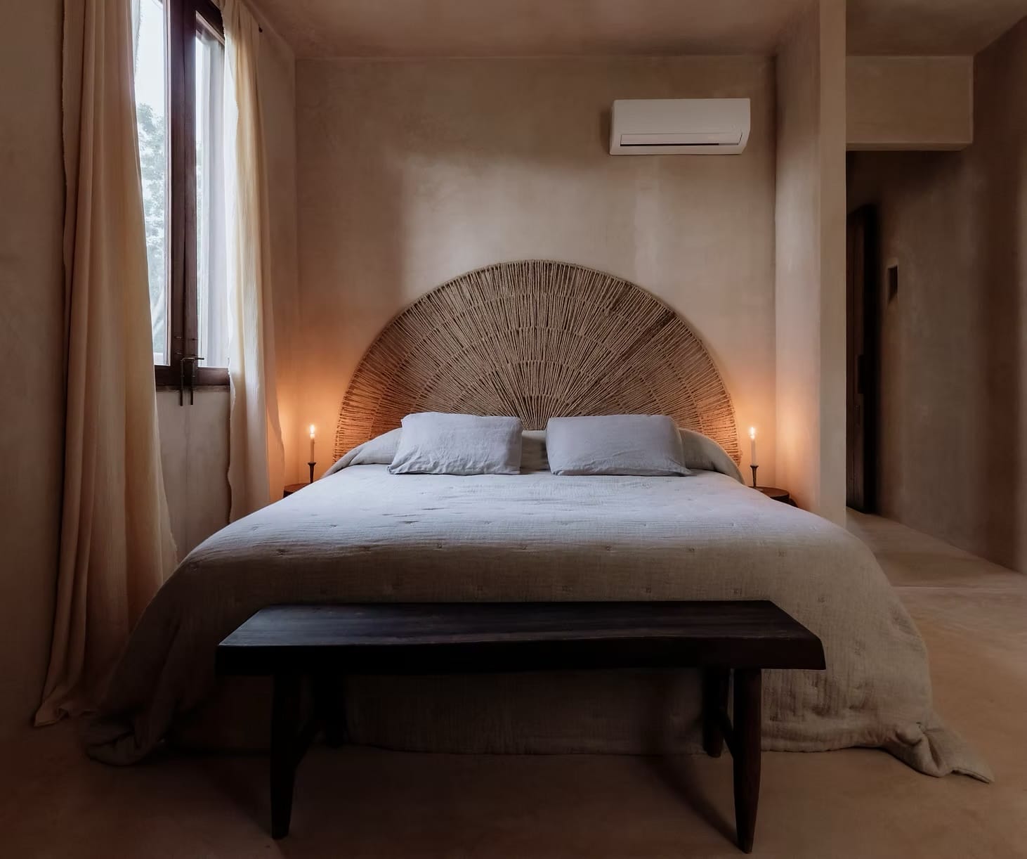 Garden-View Bedroom - Image 7