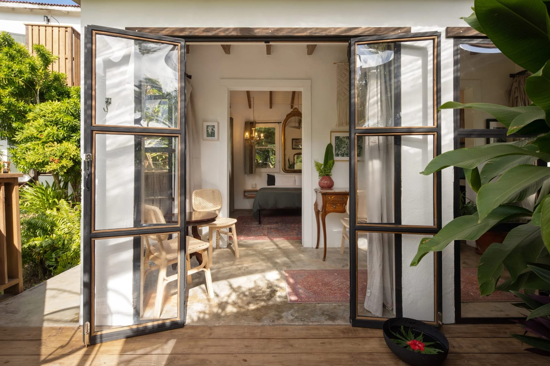 Victoria Suite (Private/Couple Room) - Image 1